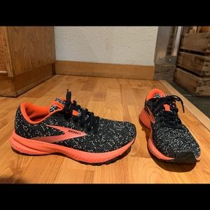 Brooks launch 7 black fiery coral